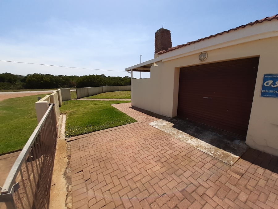 3 Bedroom Property for Sale in Paradise Beach Eastern Cape